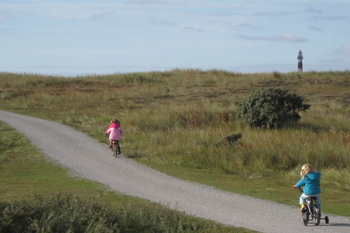 fietsen-op-ameland-verveelt-nooit.jpeg